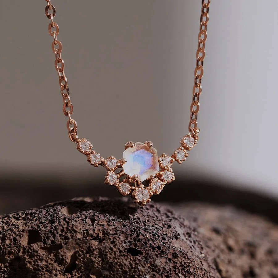 14k Briller Natural Moonstone Necklace