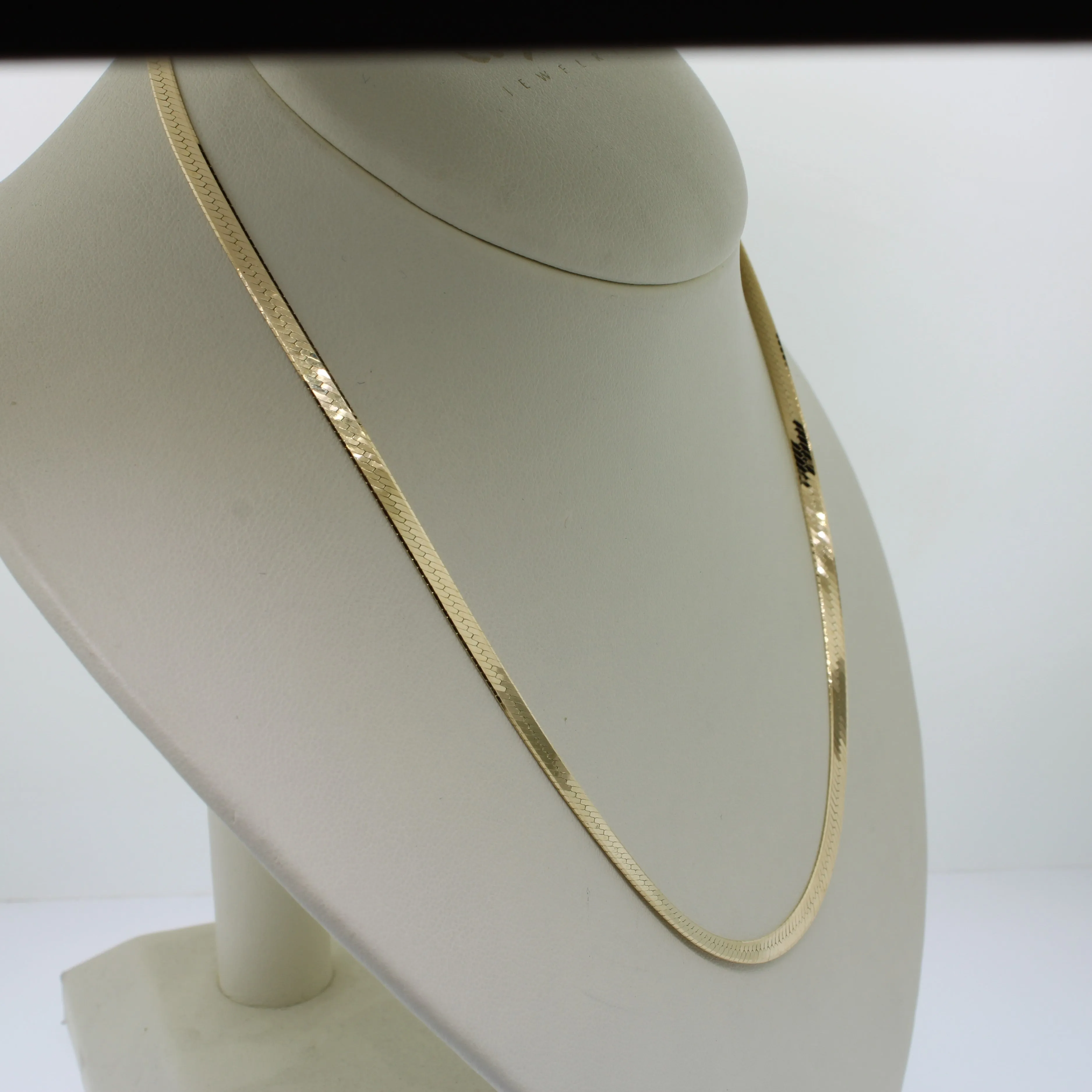 14K Yellow Gold Herringbone Chain 23-5/8" 3.2mm Wide from our Estate Collection