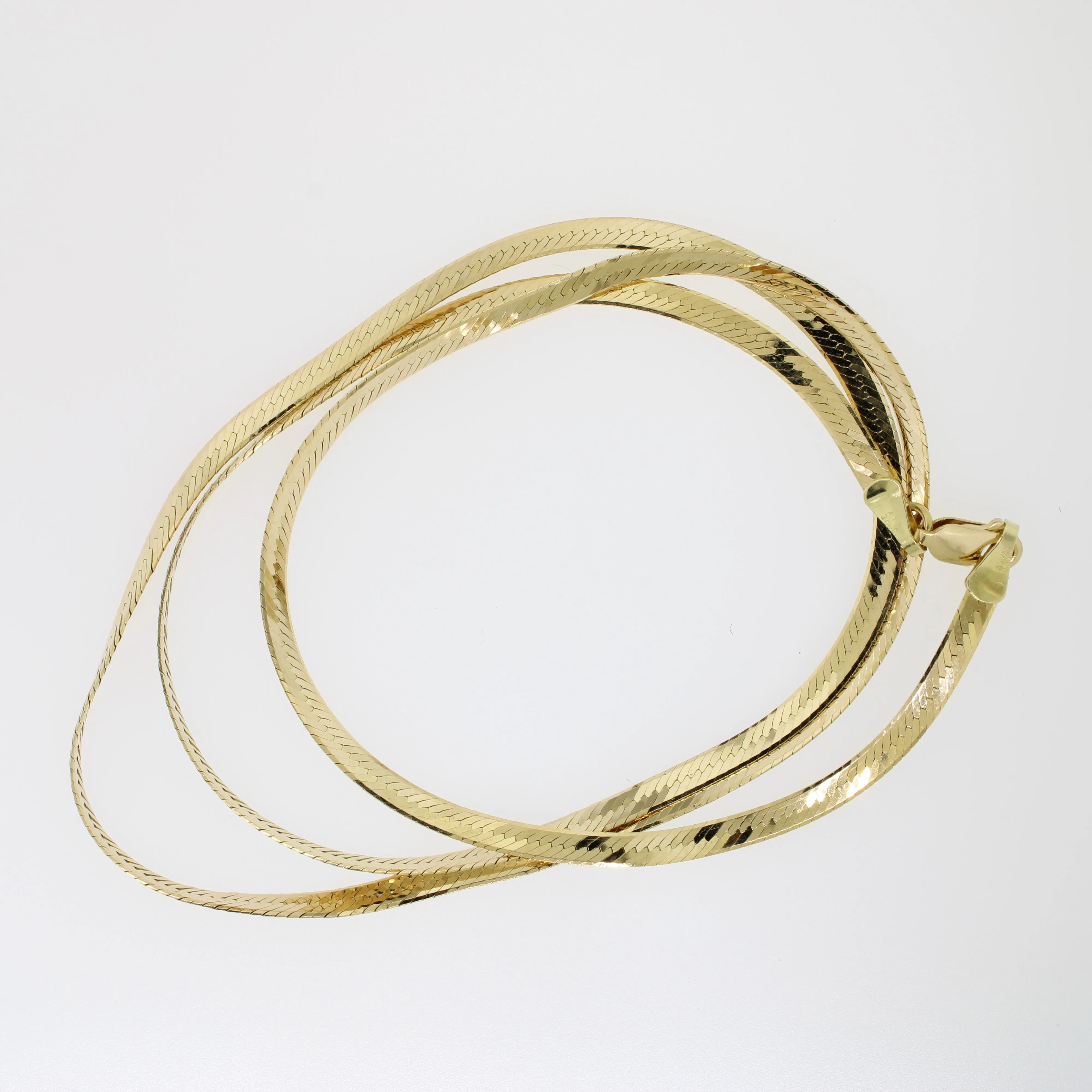 14K Yellow Gold Herringbone Chain 23-5/8" 3.2mm Wide from our Estate Collection
