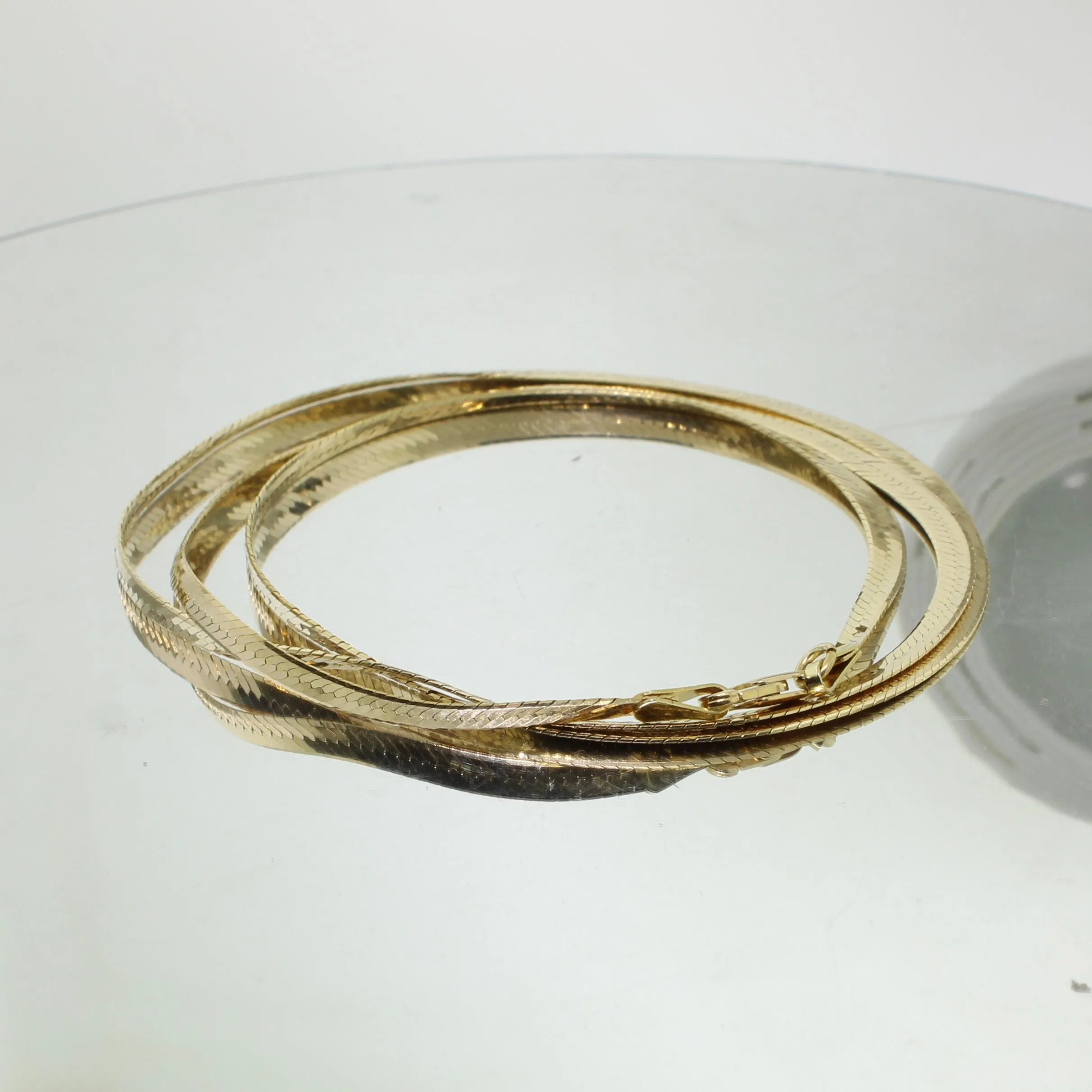 14K Yellow Gold Herringbone Chain 23-5/8" 3.2mm Wide from our Estate Collection