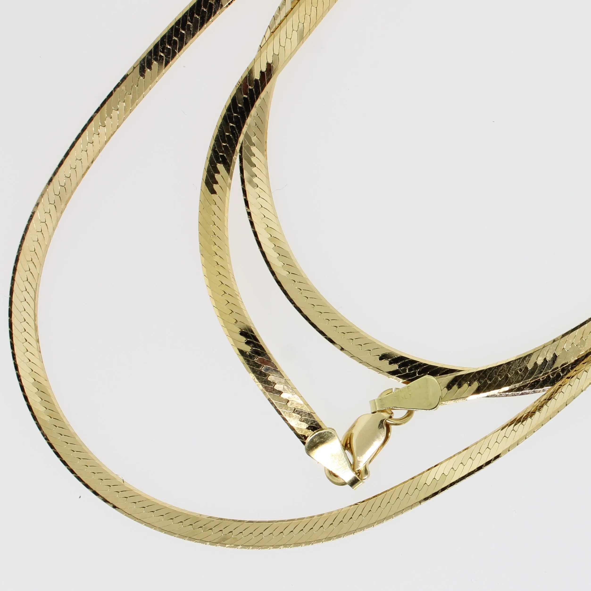 14K Yellow Gold Herringbone Chain 23-5/8" 3.2mm Wide from our Estate Collection