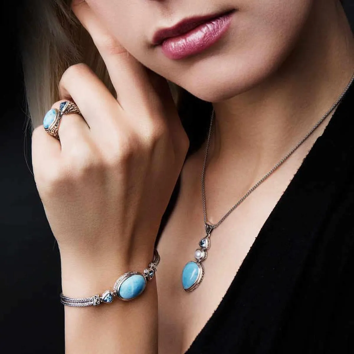 Azure Pear Necklace - Nazur0P-00