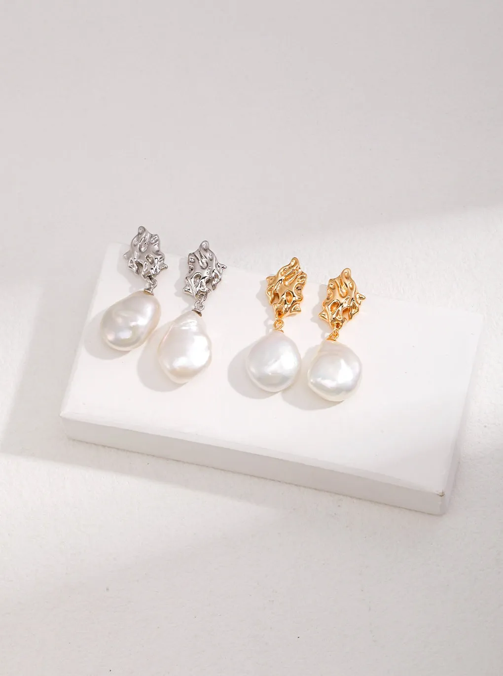 Baroque Pearl Earrings - A Fusion of Artistry and Nature