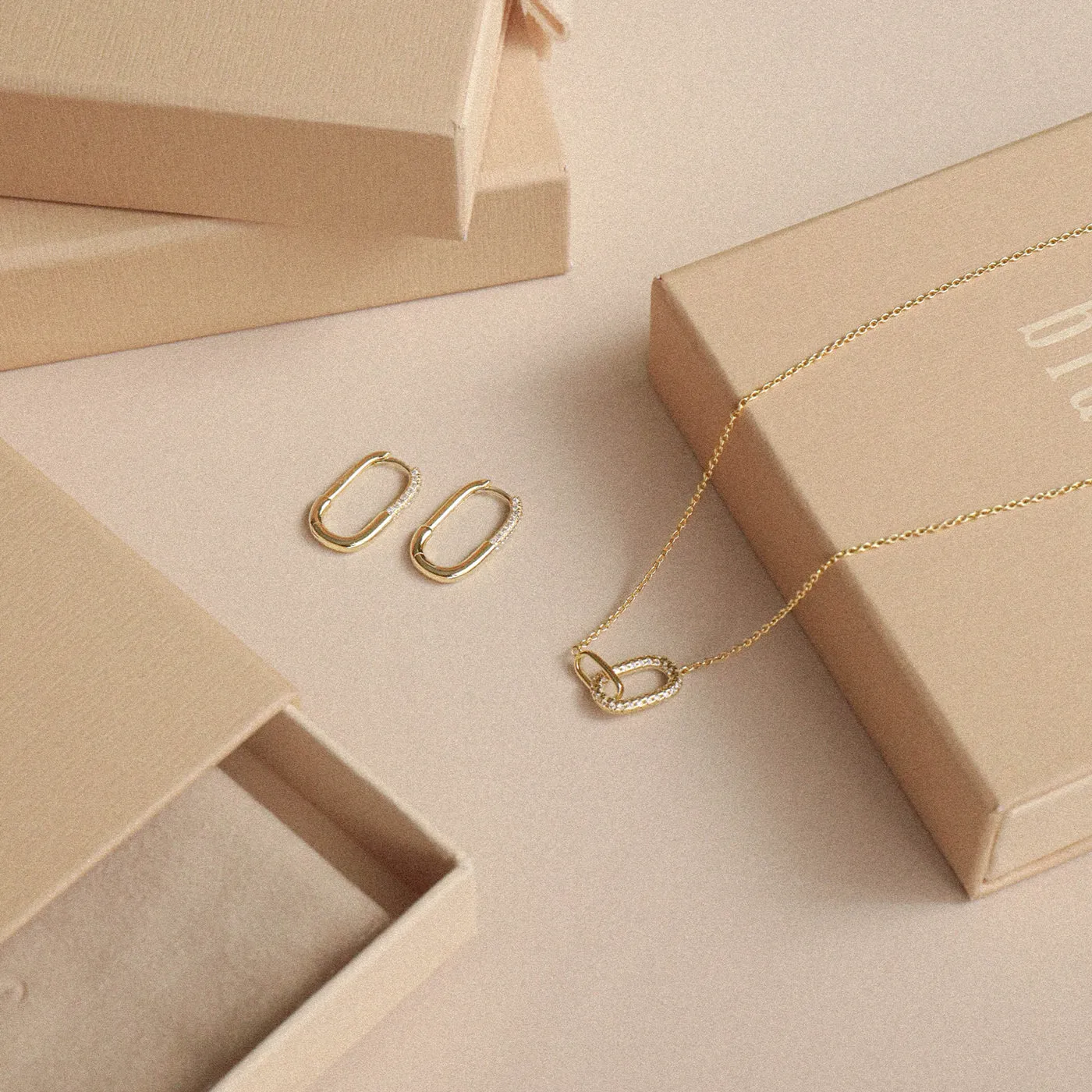 Bianc Sparkle Oblong Necklace