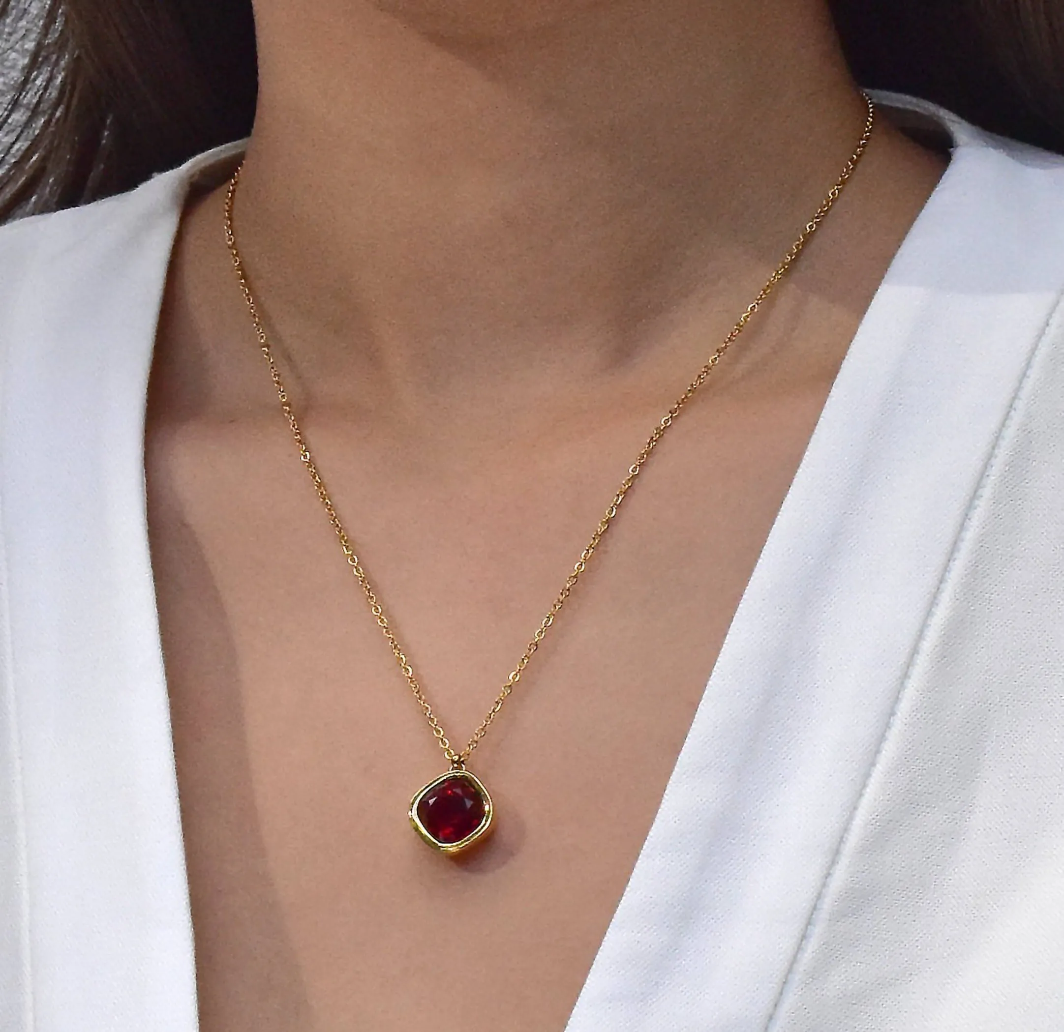 DESIREE GARNET BIRTHSTONE PENDANT NECKLACE - JANUARY