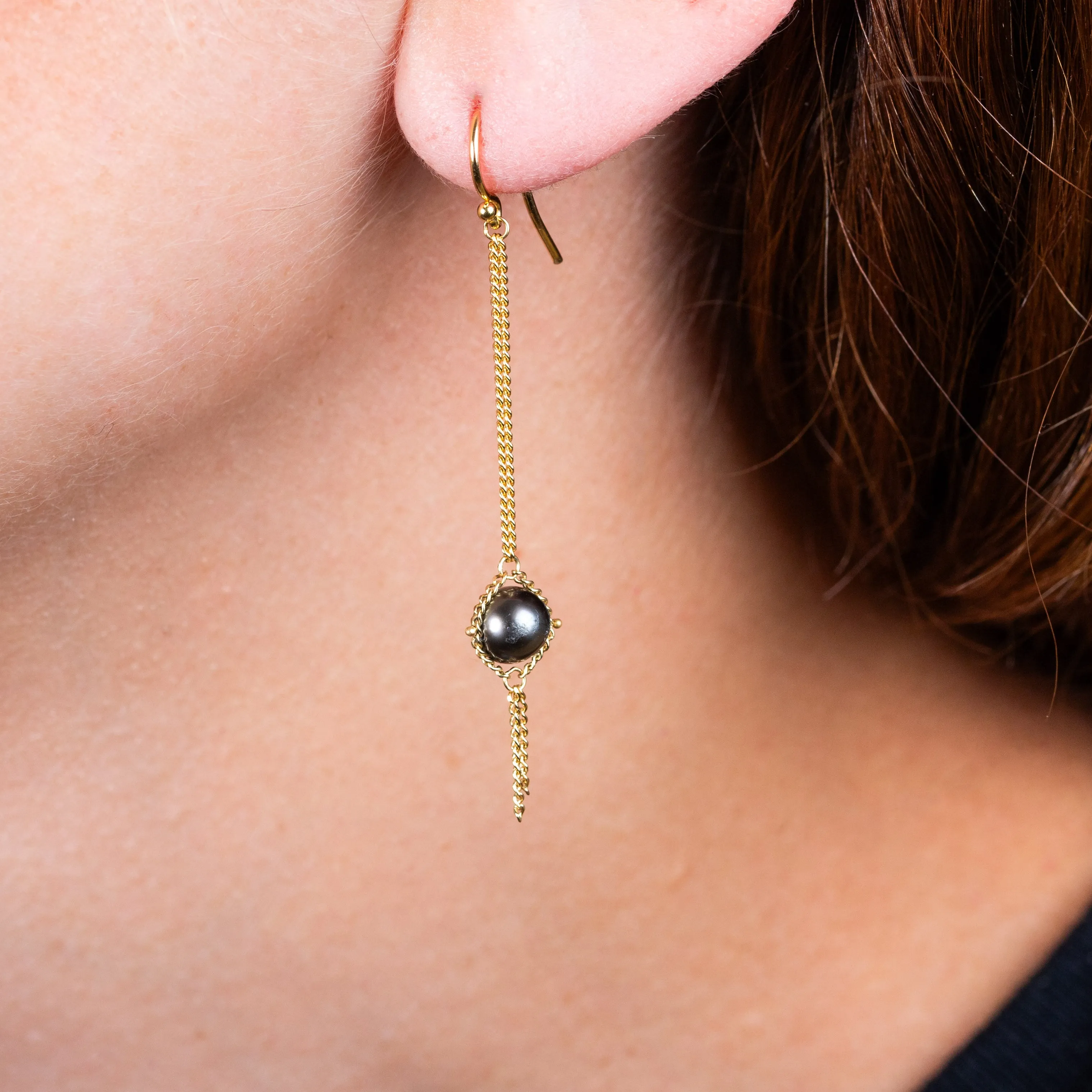 Dewdrop Earrings in Tahitian Pearl