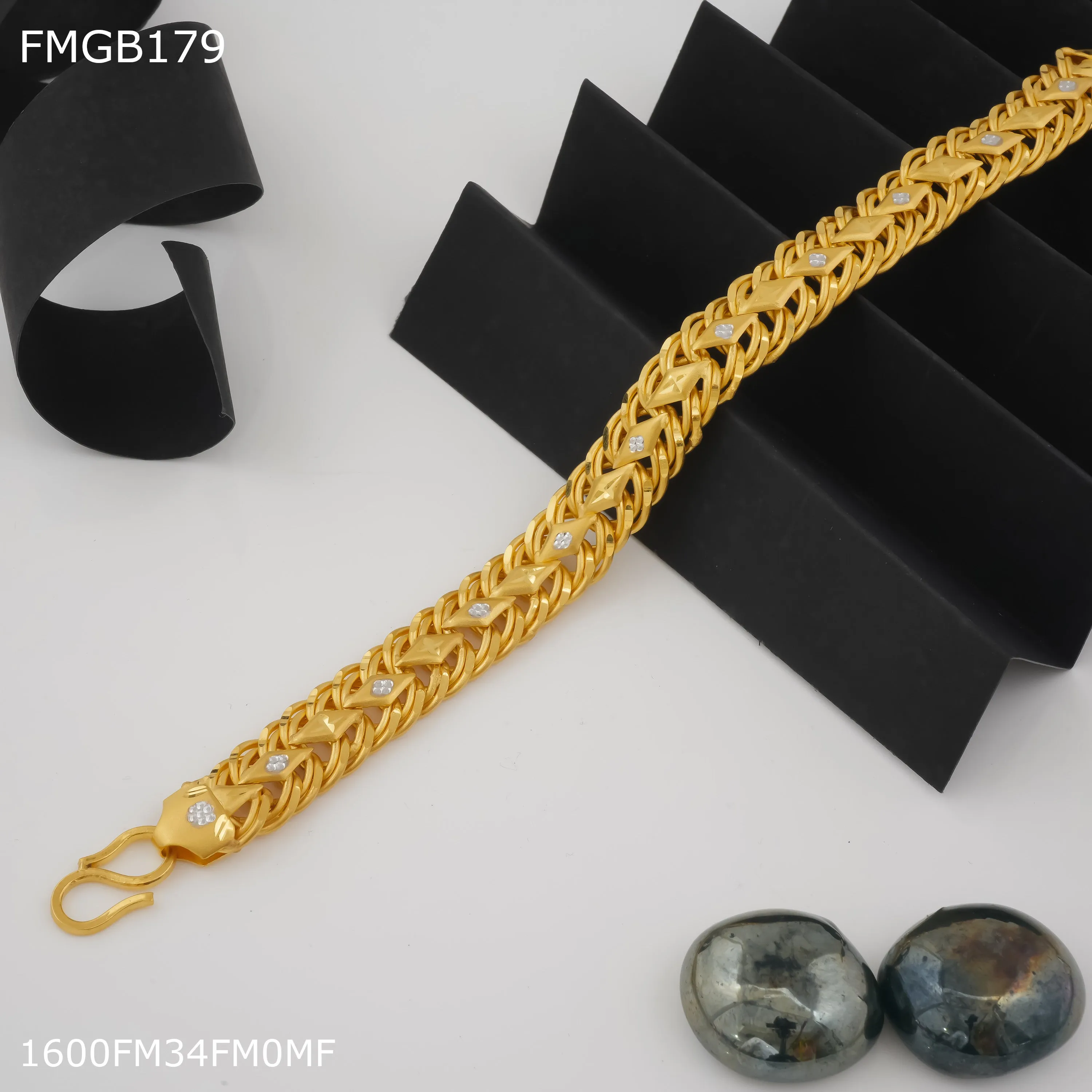 Freemen dimond cut gold plated bracelet for Men - FMGB179