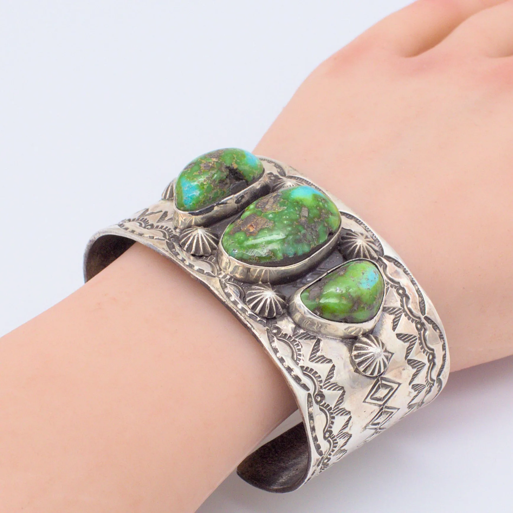 Hallmarked JG Handmade Navajo Sterling Silver Turquoise Bracelet