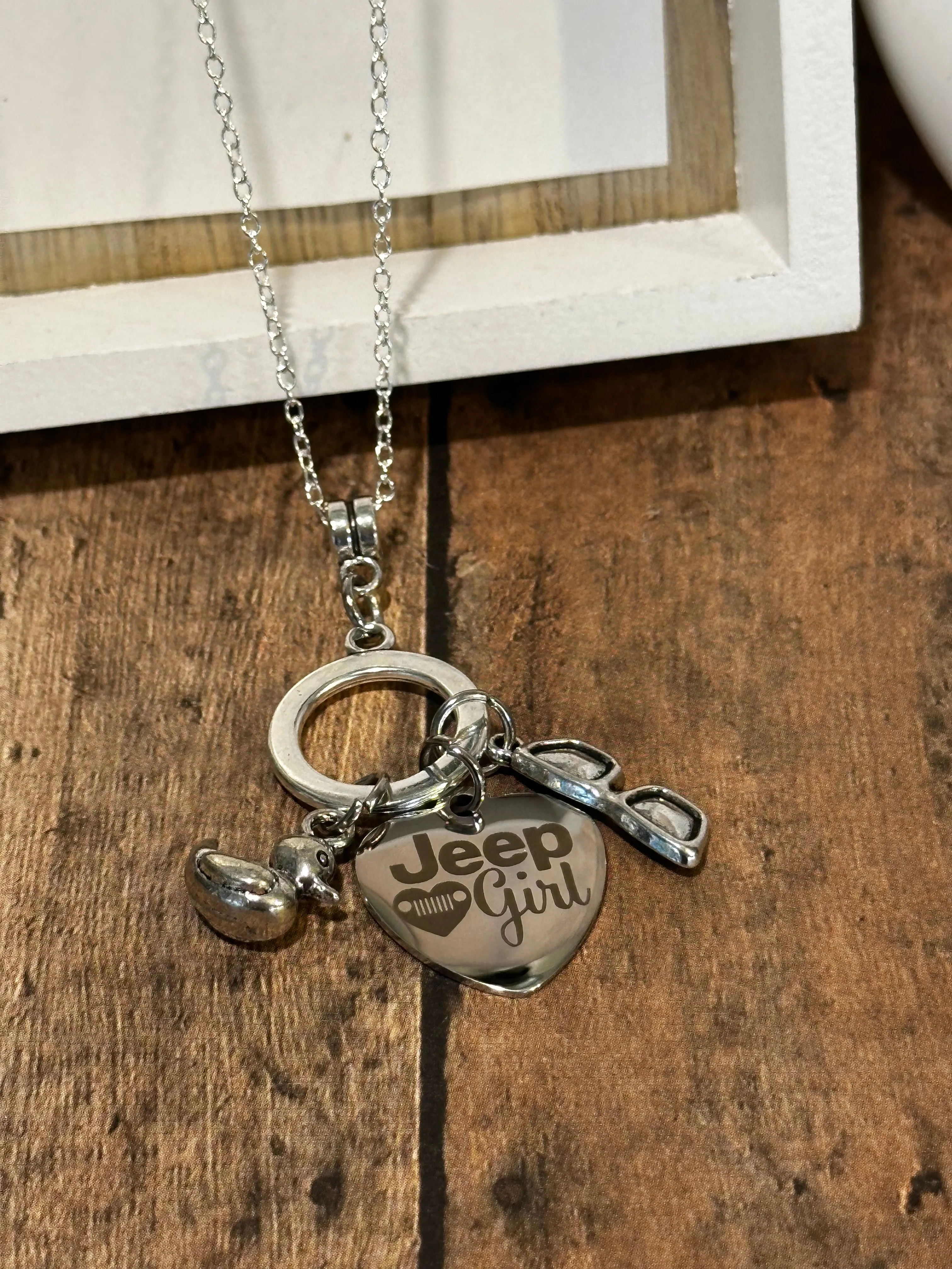 JEEP GIRL Necklace (NC133) 22"