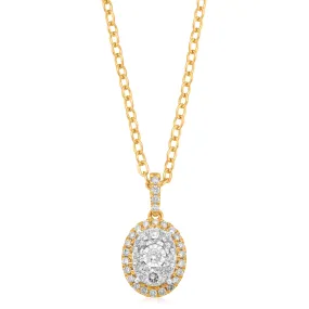 London 9ct Yellow Gold Round Brilliant Cut 0.33 Carat tw of Diamond Oval Pendant