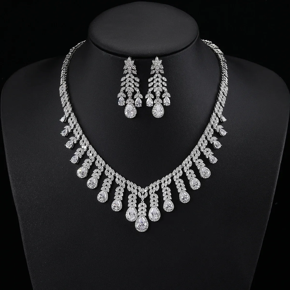 Luxury 2pcs Water Drop Cubic Zirconia Necklace And Earrings For Bride Wedding Jewelry Set Celebration Accessories CN11014