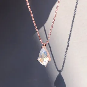 MOONSTONE SELENE Necklace