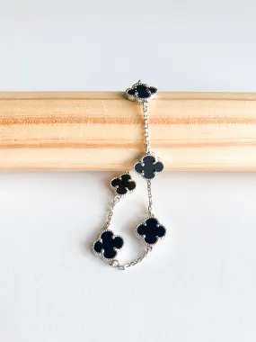 Onyx Small Quatrefoil Bracelet in Silver