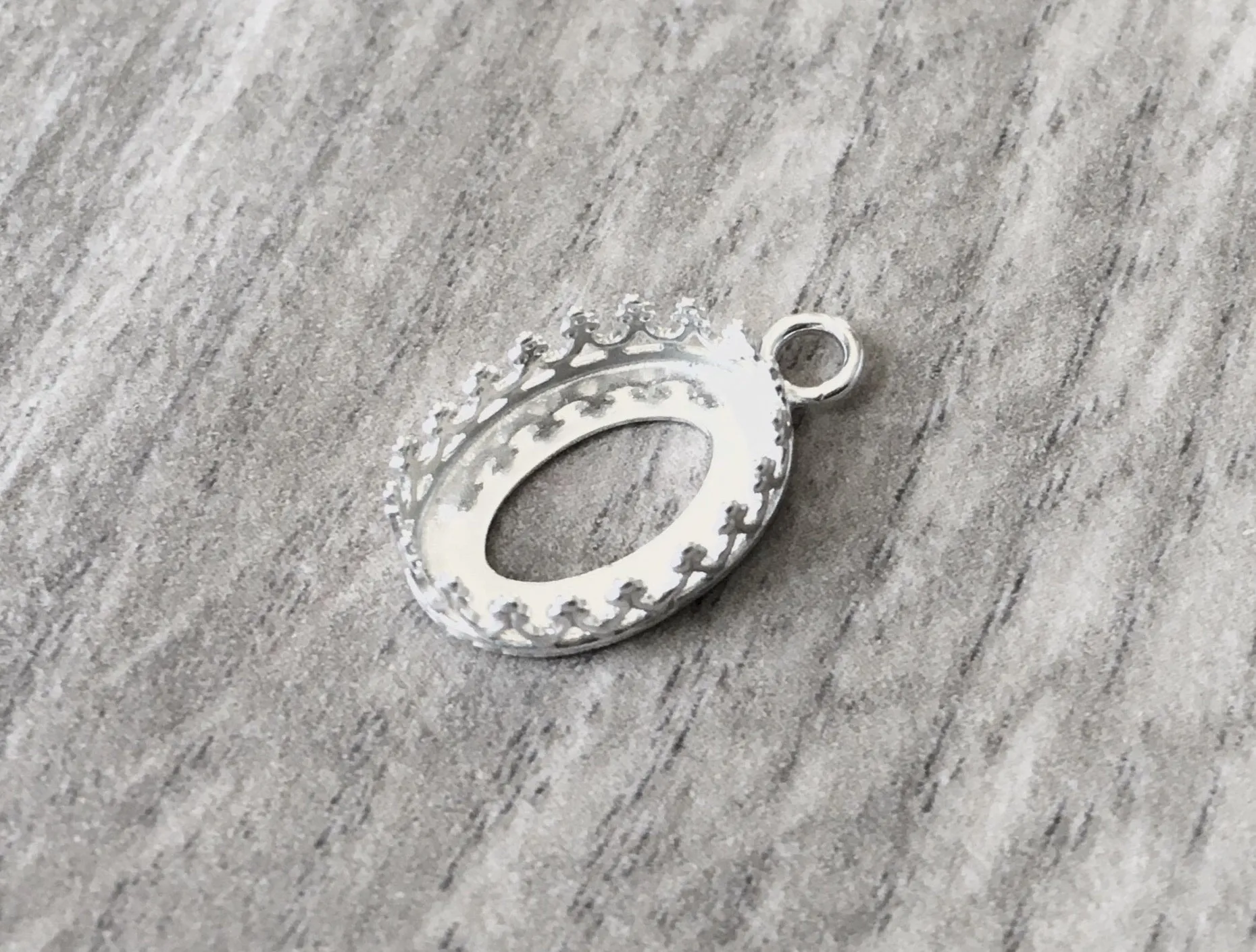 Oval Gallery Crown Bezel Pendant Blank | 6x8, 8x10, 12x10, 14x10, 18x13