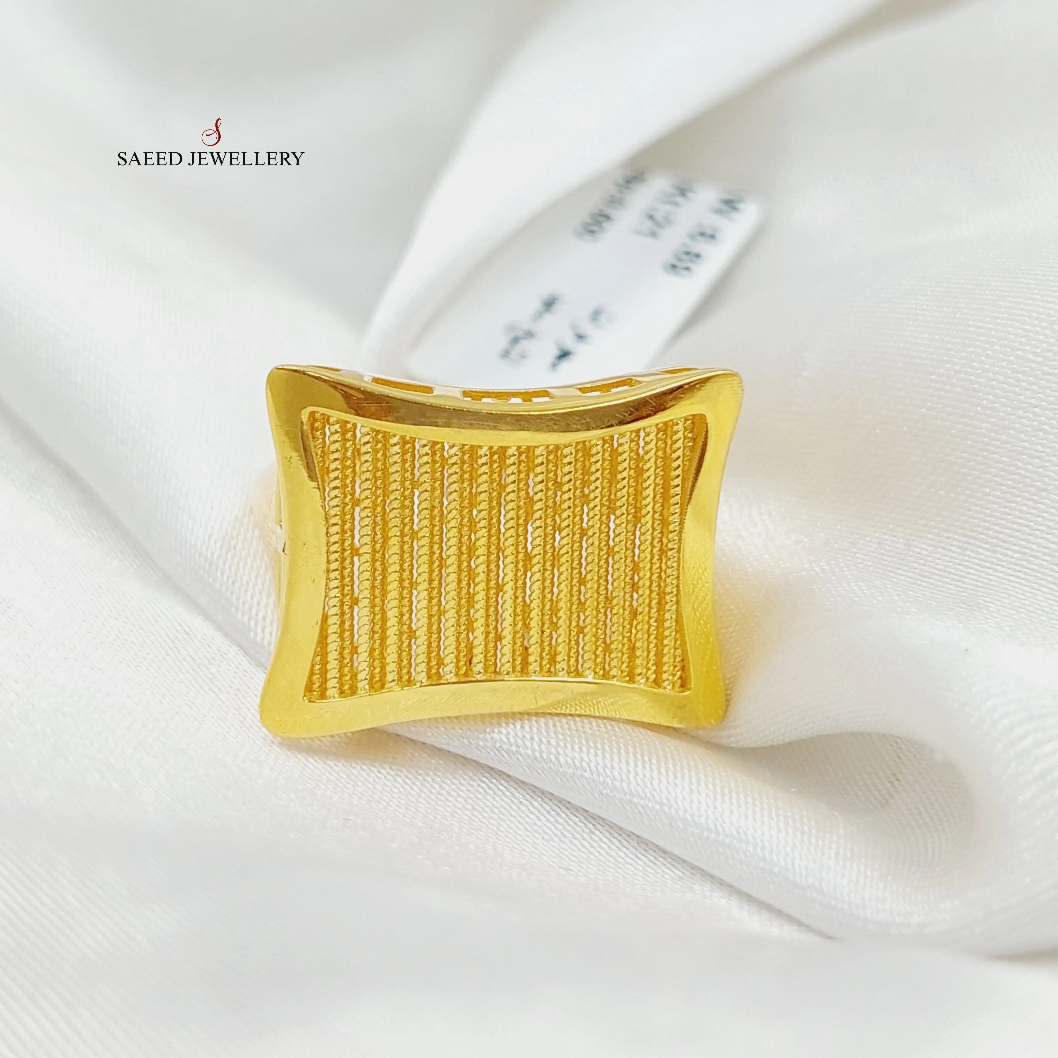 Rhombus Ring