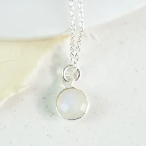 Round Gemstone Pendant Necklace Moonstone