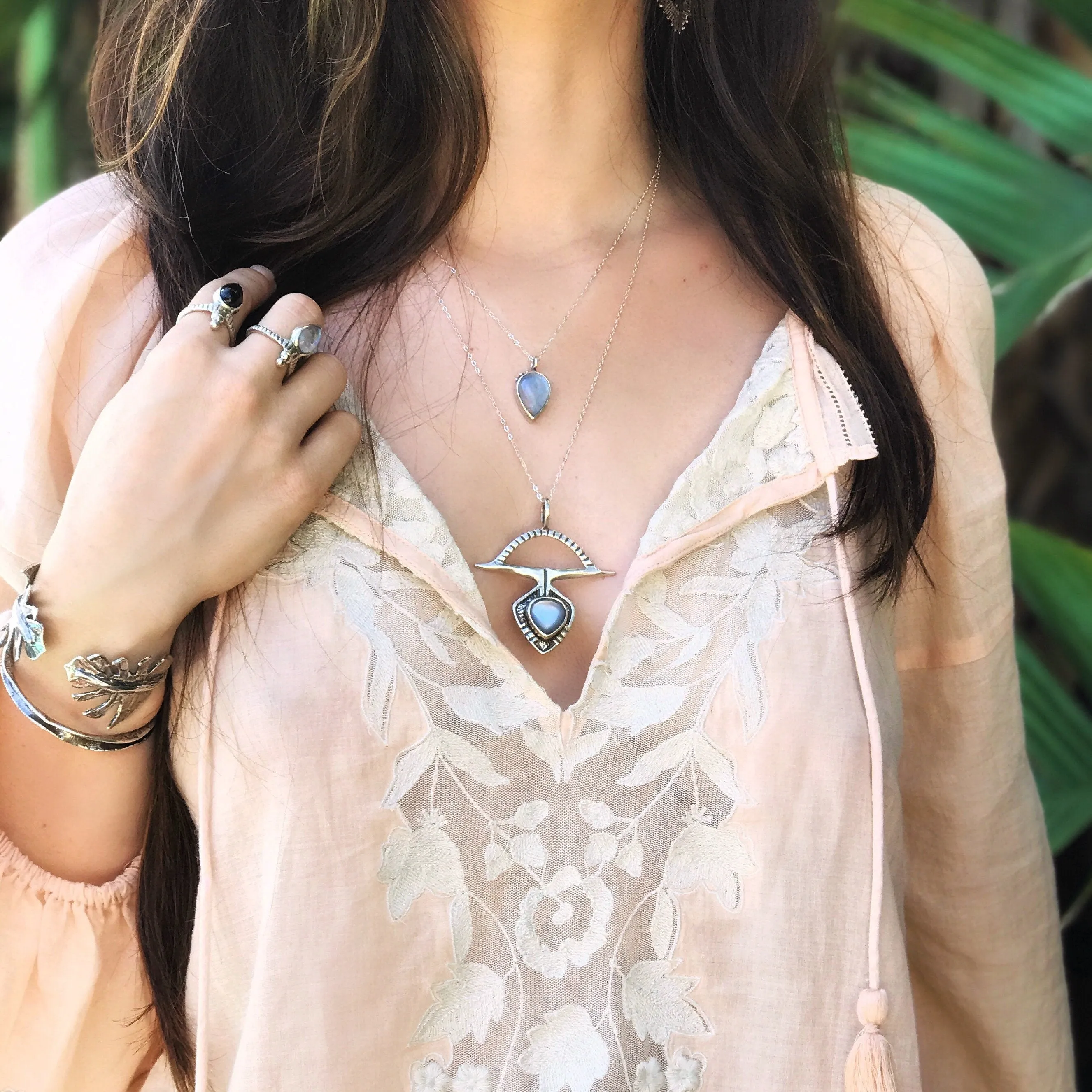 SIERRA Gray moonstone Pendant