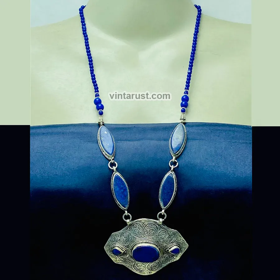 Vintage Blue Lapis Lazuli Stone Necklace