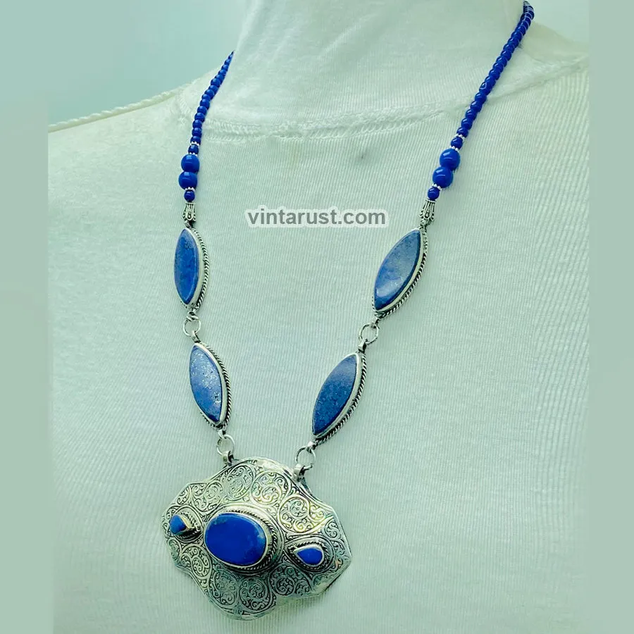 Vintage Blue Lapis Lazuli Stone Necklace