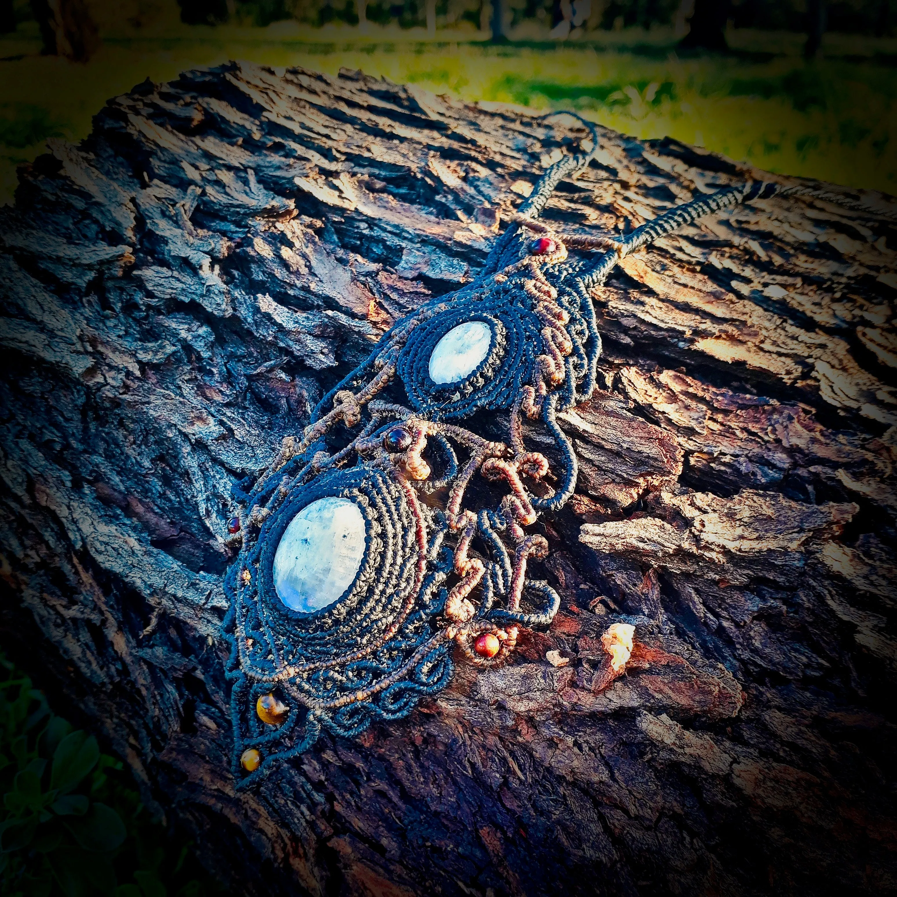 White labradorite or moonstone necklace (unique design)